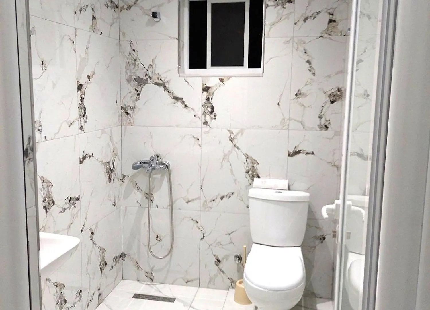 Konukevi Hillside Guesthouse Ksamil