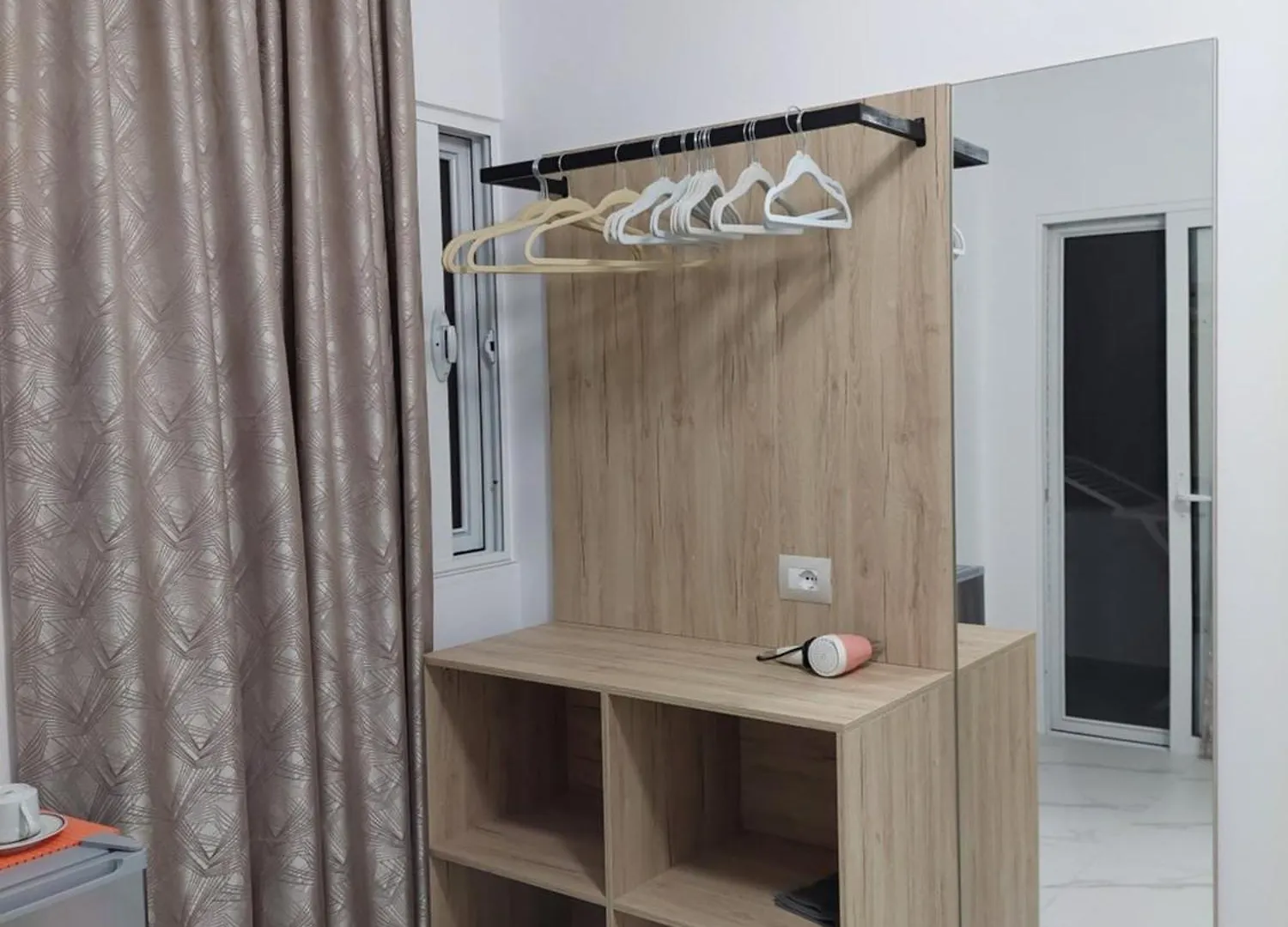 Hillside Guesthouse Ksamil Konukevi