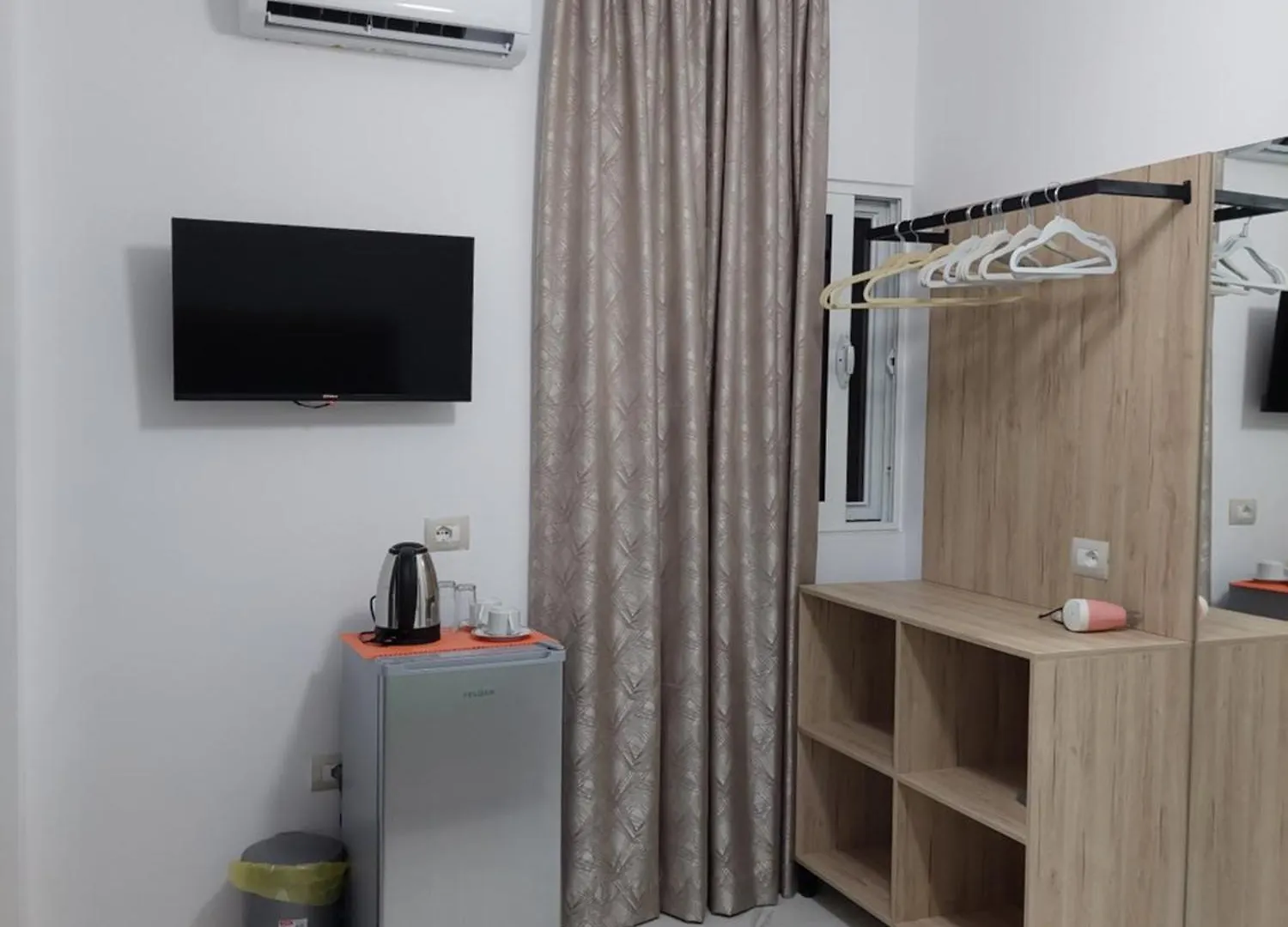 Hillside Guesthouse Ksamil 0*,